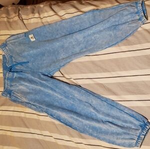 Jordan Women's 100% cotton sweatpants New with tags.